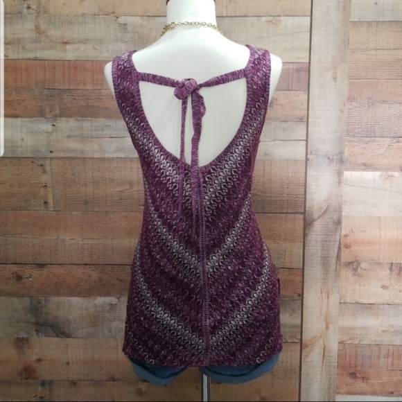 WHBM sleeveless chevron top - Picture 2 of 8